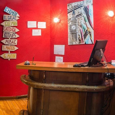 Hostal Londres レオン エクステリア 写真