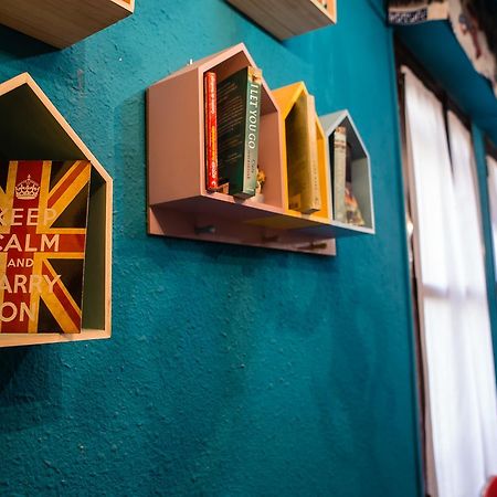 Hostal Londres レオン エクステリア 写真