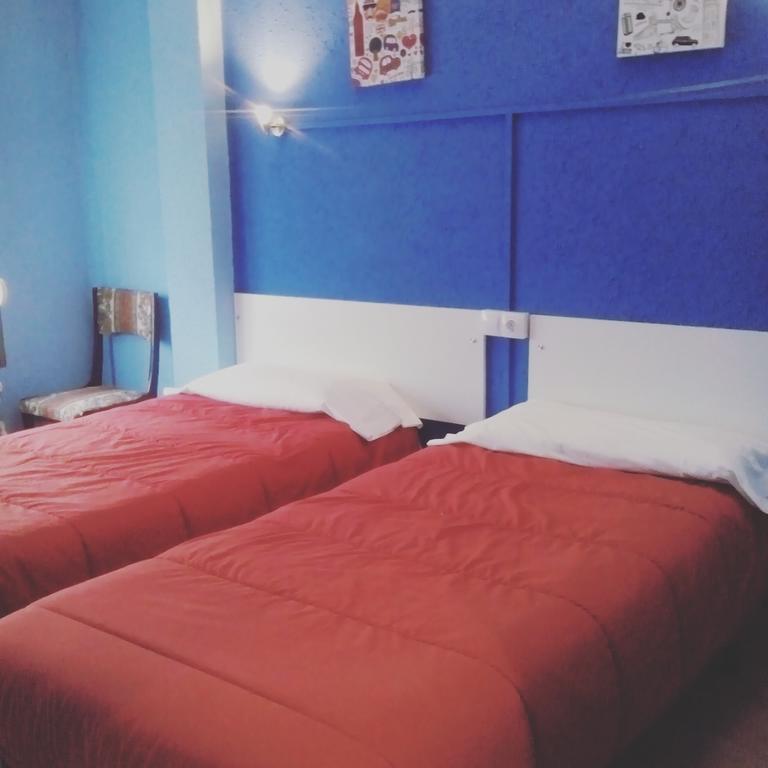 Hostal Londres レオン エクステリア 写真