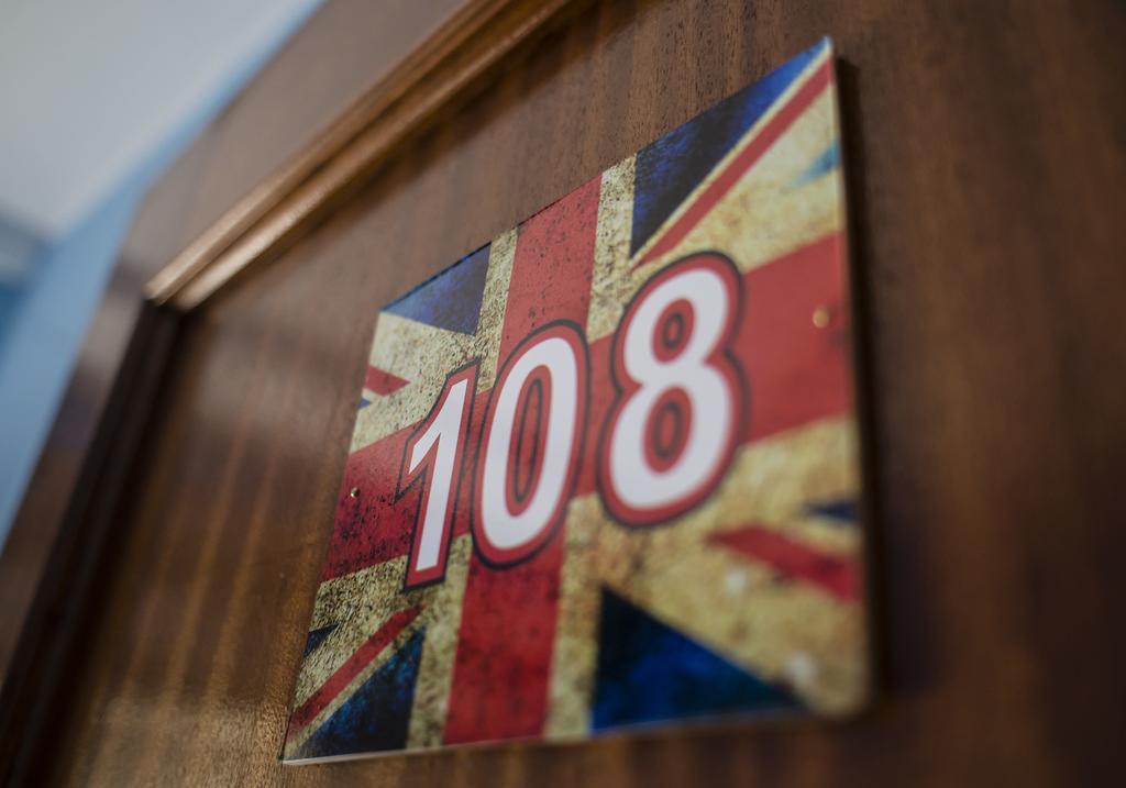 Hostal Londres レオン エクステリア 写真