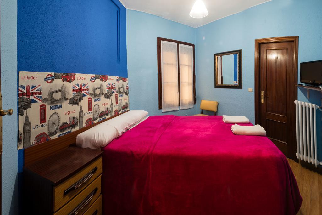 Hostal Londres レオン エクステリア 写真